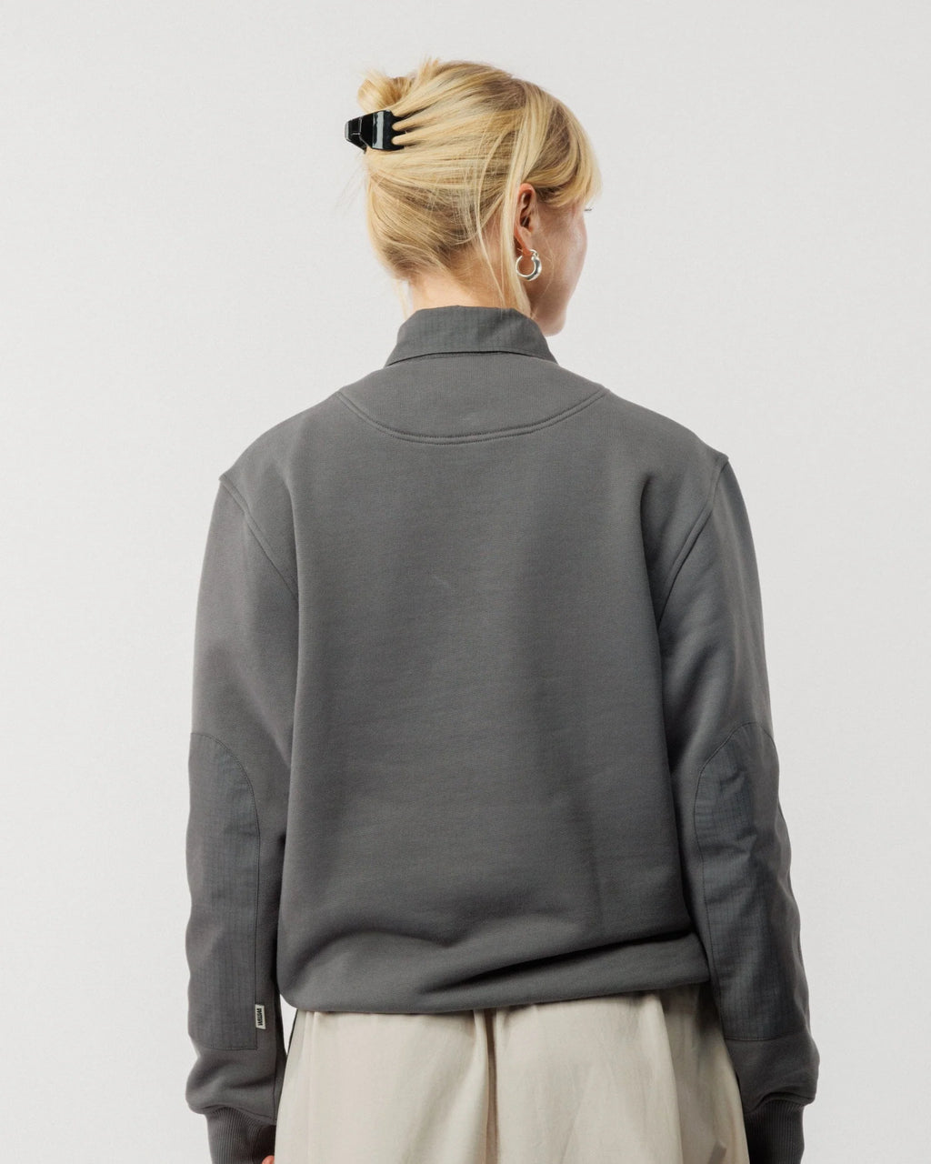 Grey rugby jersey